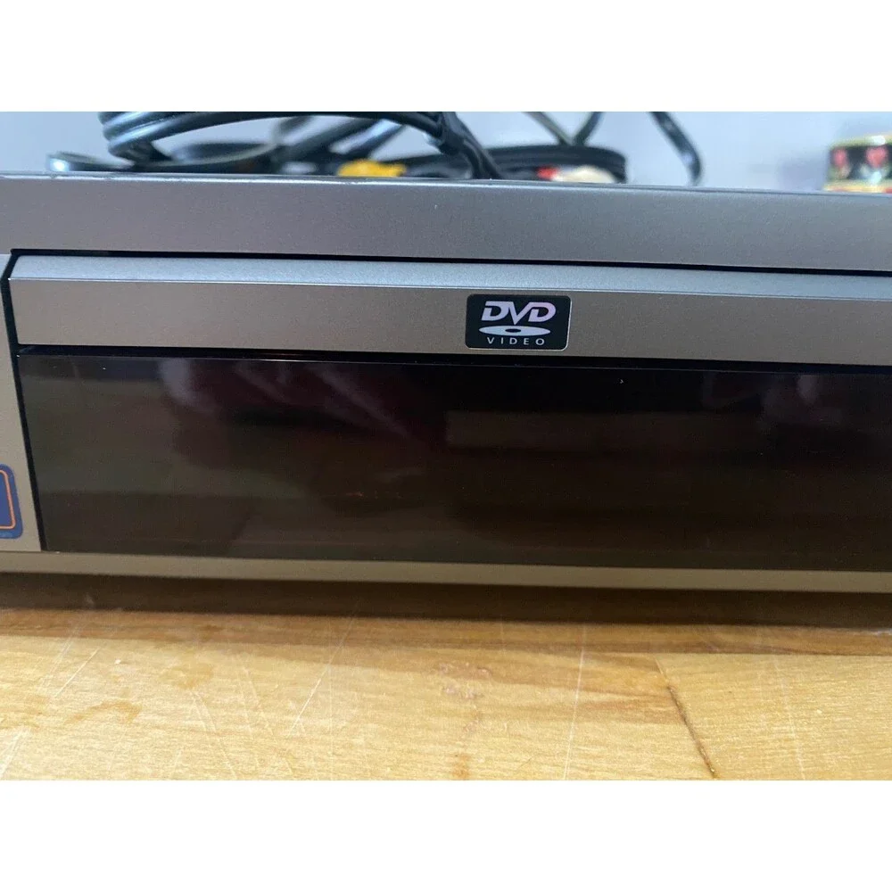SAMSUNG DVD/CD/MP3 Player DVD-5222 TESTED With Remote